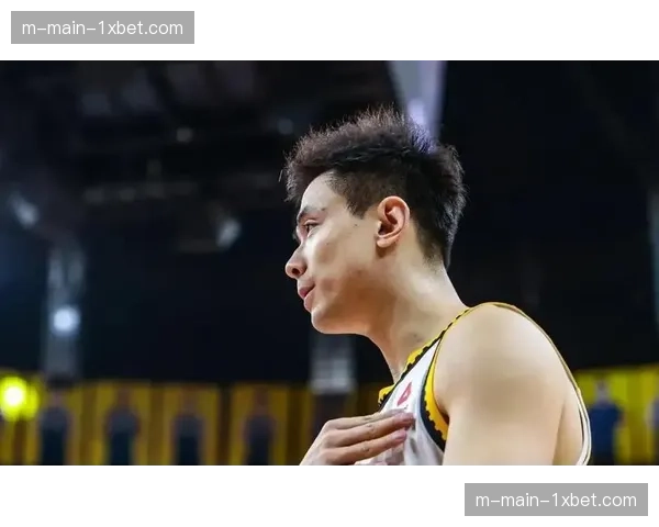 辽宁本钢状态起伏跌出前八行列 赵继伟手感冰凉仅得三分