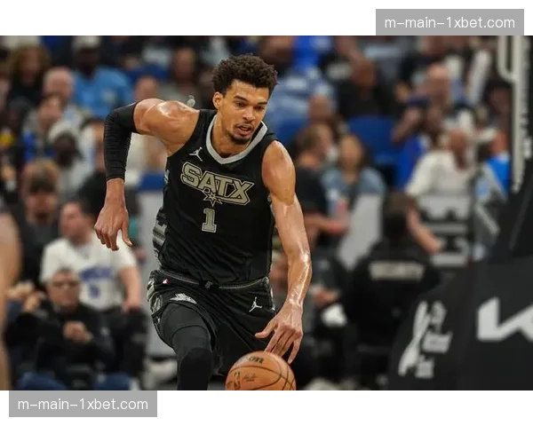 马刺文班亚马最高点优势明显 但阵容体型差距或成季后赛隐患 马刺文班亚马最高点优势明显 但阵容体型差距或成季后赛隐患